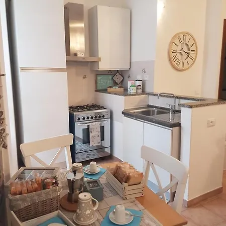 Apartment Appartamentino Tipico Nel Centro Corniglia