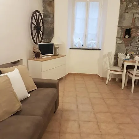 Appartamentino Tipico Nel Centro Apartment