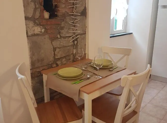 Appartamentino Tipico Nel Centro Corniglia